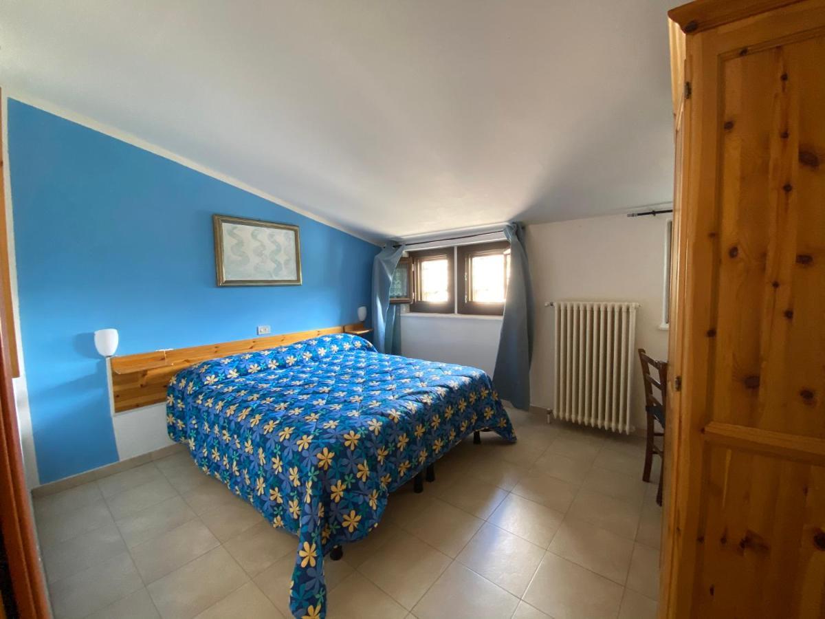Chalet Della Luna Claviere Bagian luar foto