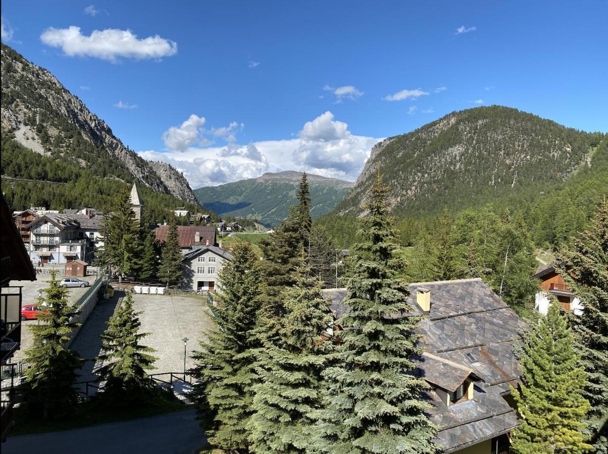 Chalet Della Luna Claviere Bagian luar foto