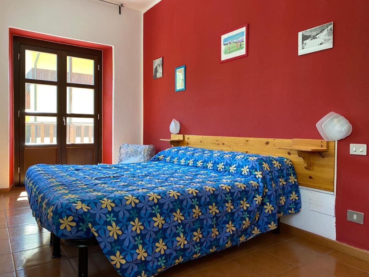 Chalet Della Luna Claviere Bagian luar foto