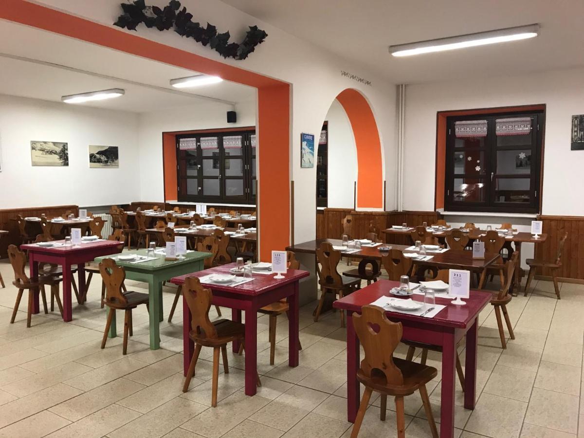 Chalet Della Luna Claviere Bagian luar foto