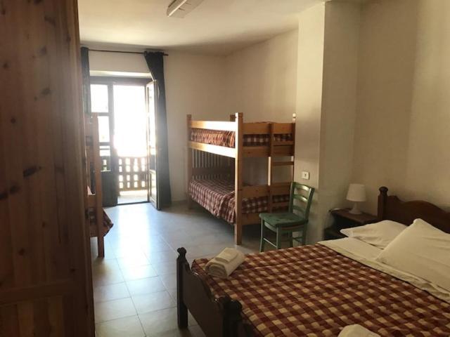 Chalet Della Luna Claviere Bagian luar foto