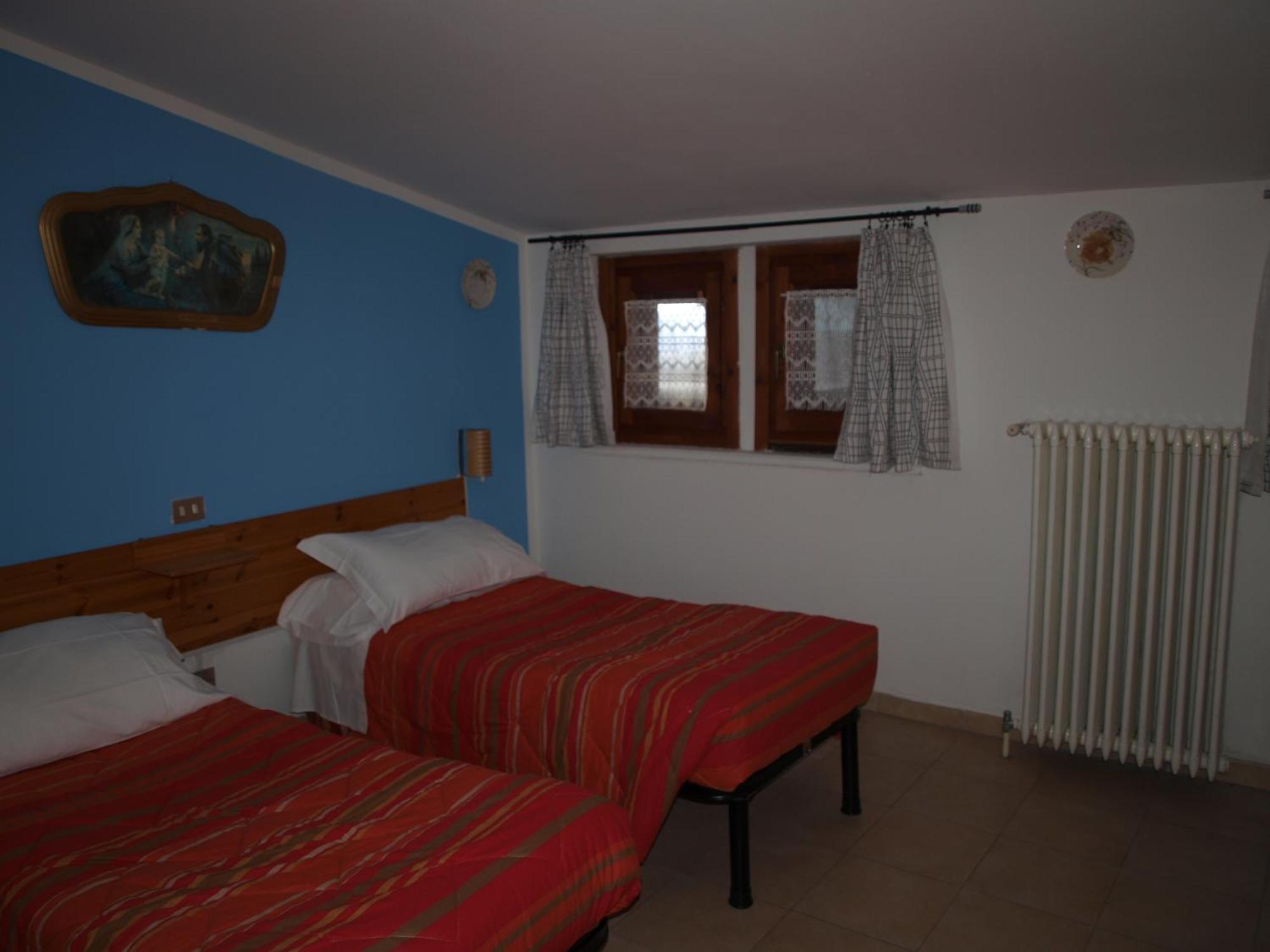 Chalet Della Luna Claviere Bagian luar foto